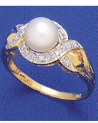 DIAMOND AND PEARL RING 14K