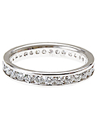 Sparkling ring features brilliant round diamonds